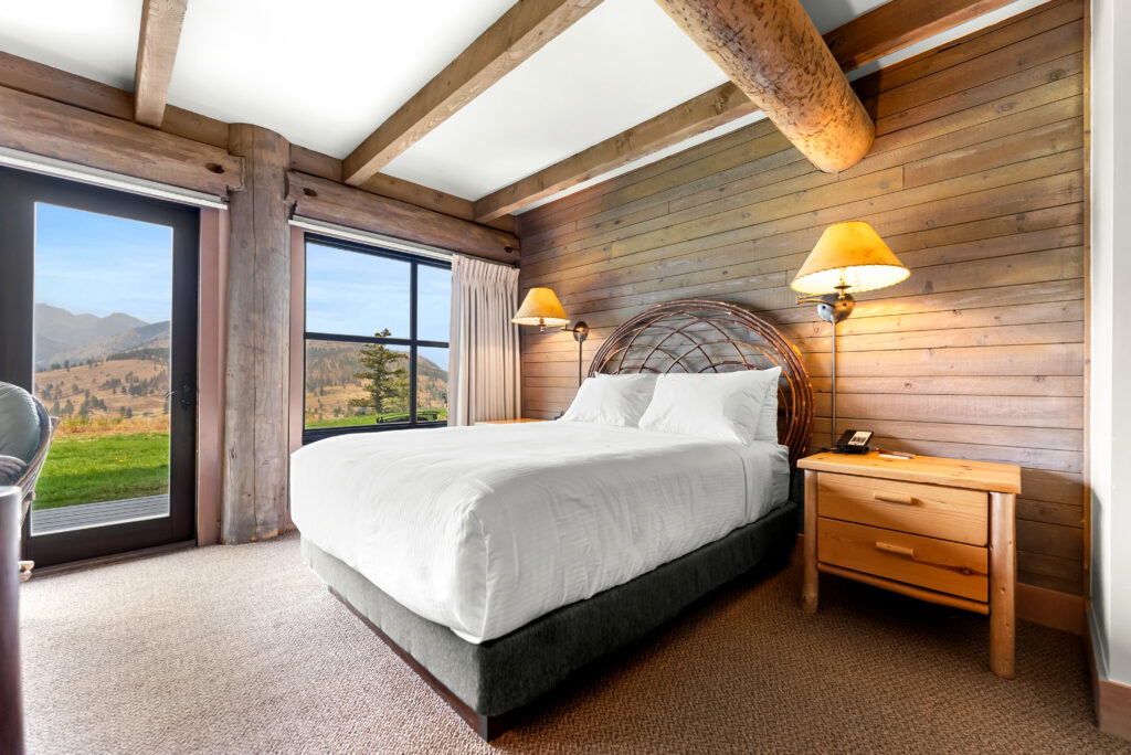 Sun Mountain Lodge bed